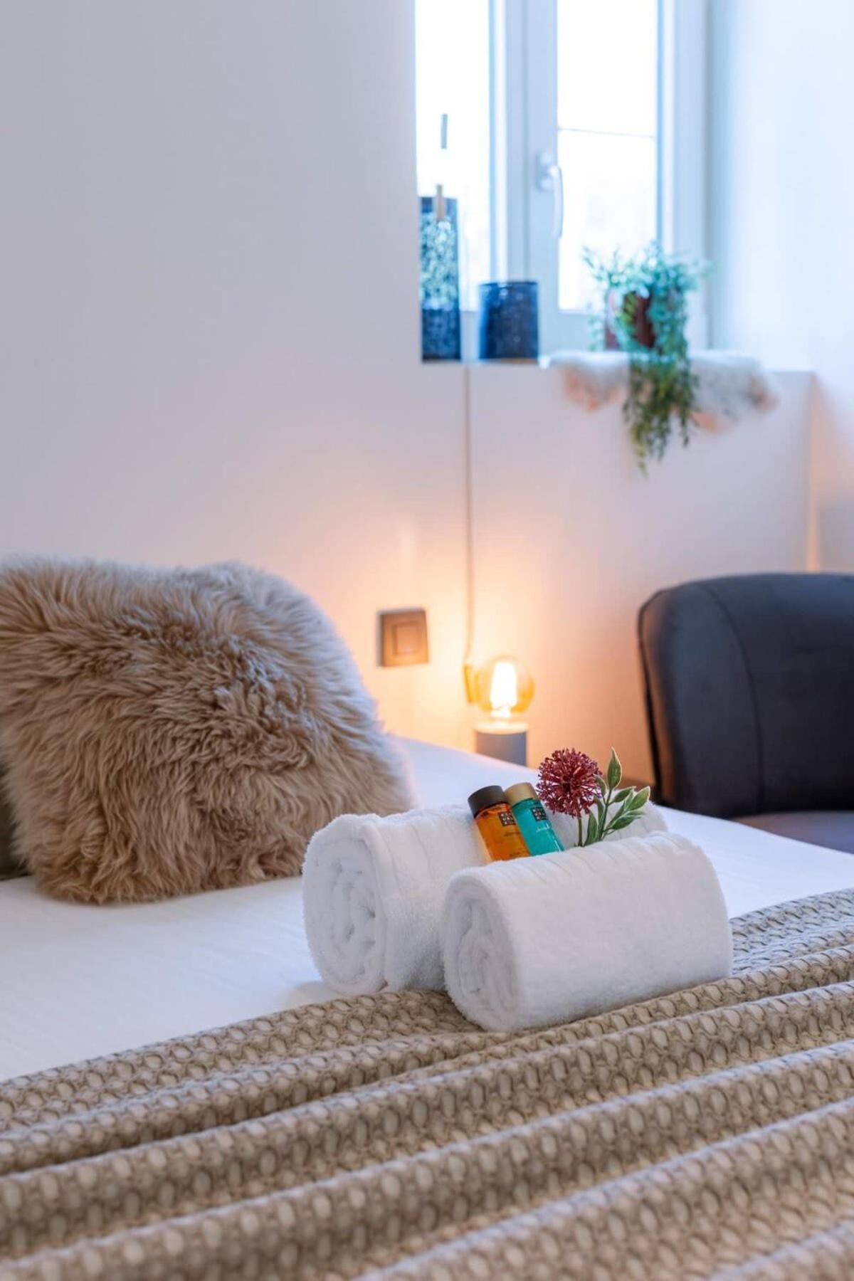 ברוז' Huswell - Quick - Lovely Double Room At Ranch De Blauwe Zaal מראה חיצוני תמונה