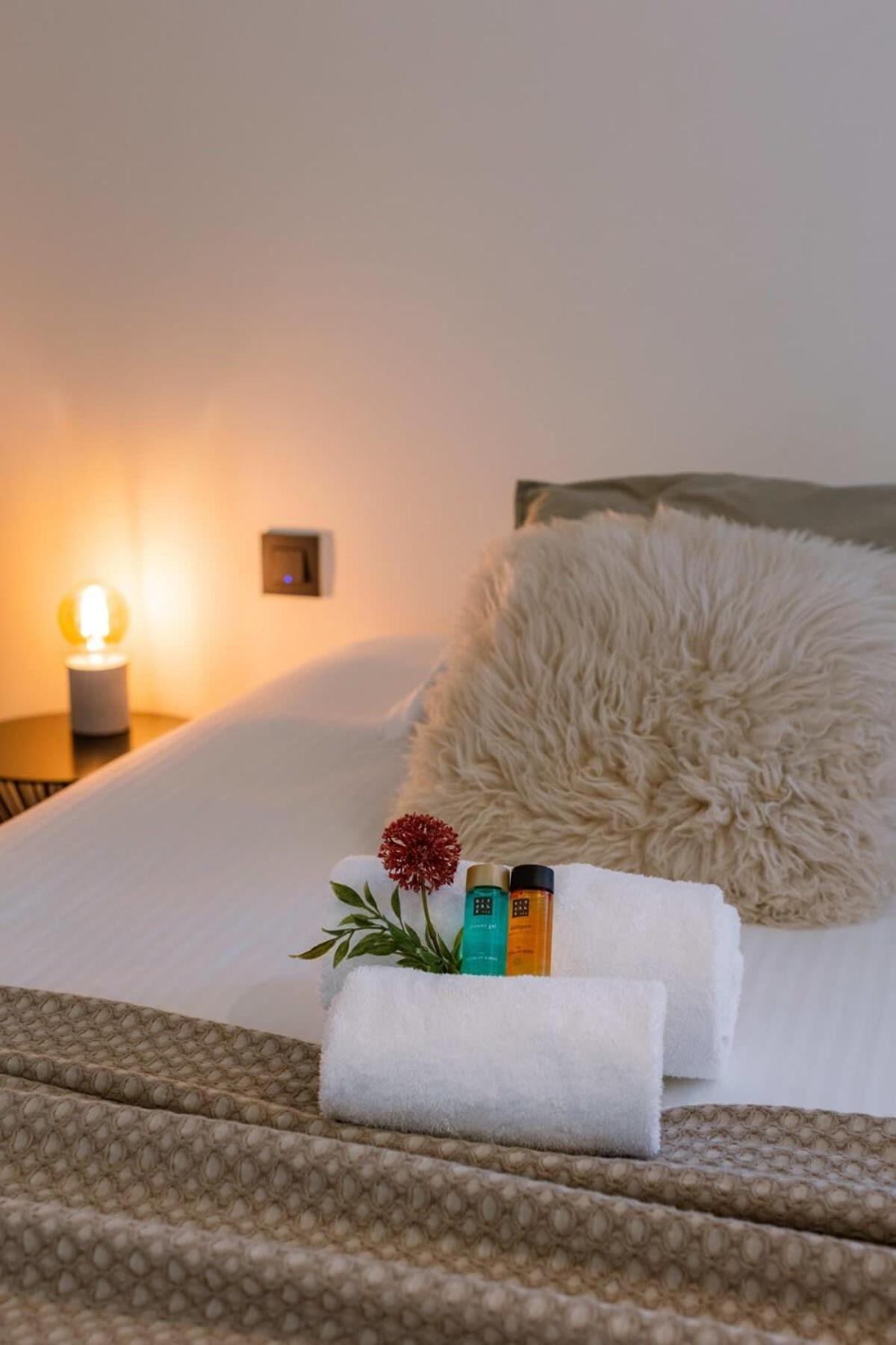ברוז' Huswell - Quick - Lovely Double Room At Ranch De Blauwe Zaal מראה חיצוני תמונה